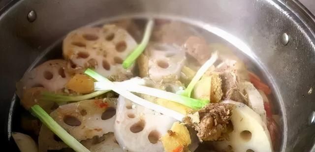 秋季进补，鱼和肉都不如它，止血散淤，清爽开胃，比肉还要香