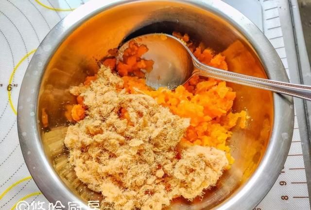 干吃汤圆这样做真简单，不用煮，开水一冲就做好，解馋垫饥吃不够