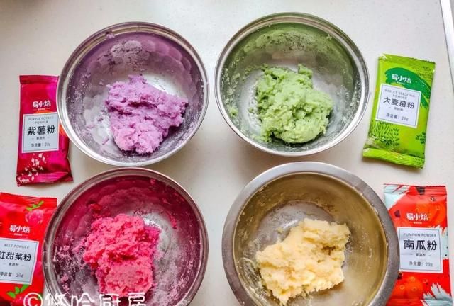 干吃汤圆这样做真简单，不用煮，开水一冲就做好，解馋垫饥吃不够