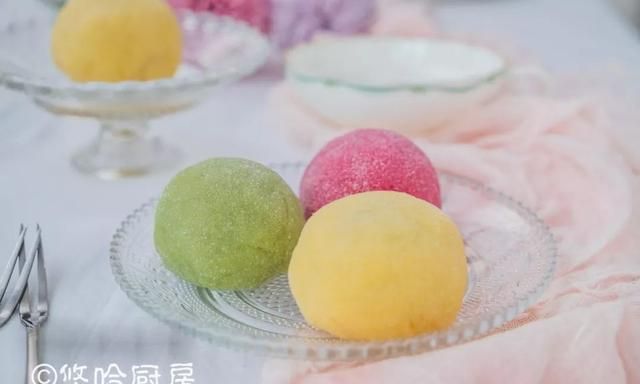 干吃汤圆这样做真简单，不用煮，开水一冲就做好，解馋垫饥吃不够