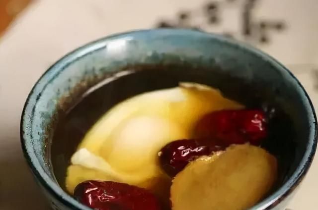 “白糖蒸鸡蛋”，雪里藏珠，咳嗽赶快走，润肺止咳防感冒
