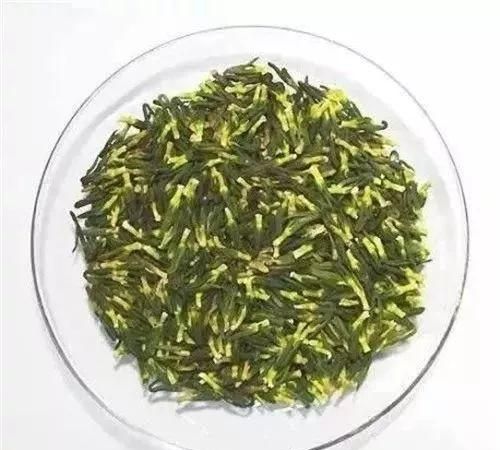 「吃货涨姿势」莲子心太苦？用来泡茶太美味了！还能防治失眠，夏日消暑静心必备！