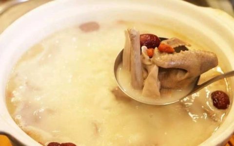 广东人吃乳鸽的方法,广东人喜欢吃什么煲乳鸽