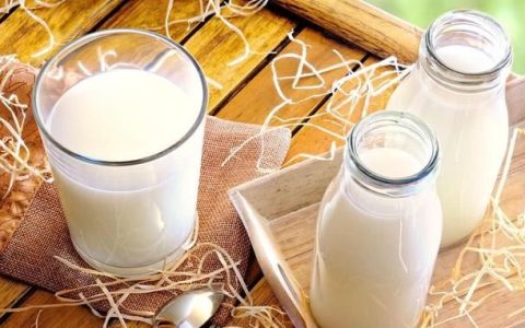 每天喝一斤牛奶对心血管不好吗