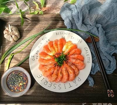 5分钟快手菜-白灼基围虾