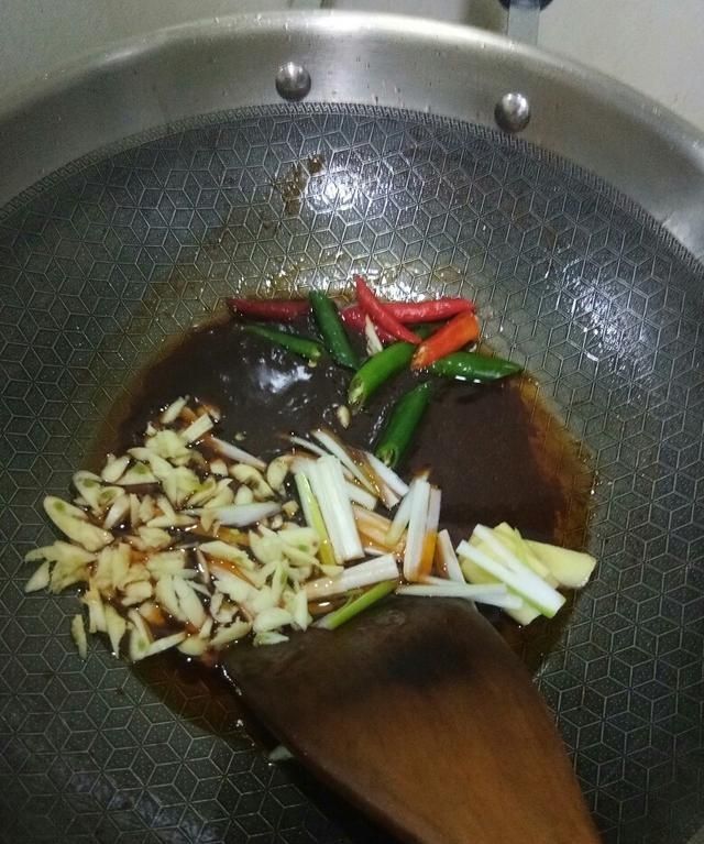 茄子蘑菇怎么做好吃,蘑菇与茄子可以搭配着吃吗图16