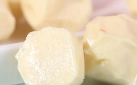 谁吃过酸奶疙瘩(正宗酸奶疙瘩臭吗)