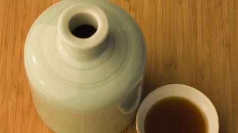 喝药酒好处多 想喝药酒养生的人快来看