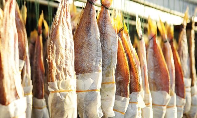 美国研究：鱼肉含有致癌物，吃越多患癌风险越大？你还敢吃鱼吗？