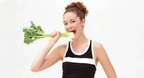 吃芹菜可以排毒清肠吗女性图9