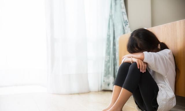 脸红恐惧：容易心慌脸红不自然怎么办？