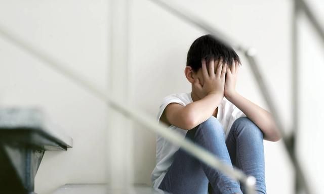 脸红恐惧：容易心慌脸红不自然怎么办？