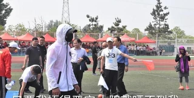 华西医生：注意！你爱吃的这些食物，会让你更容易晒黑晒伤