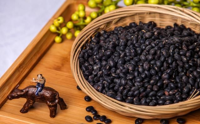 黑豆有什么作用补血吗(黑豆和红小豆哪个补血)图6