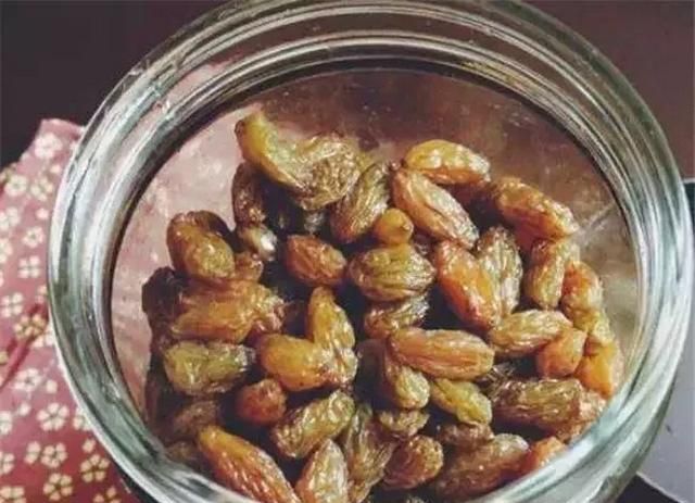 陈醋泡葡萄干有什么作用(陈醋泡葡萄干的危害)图6