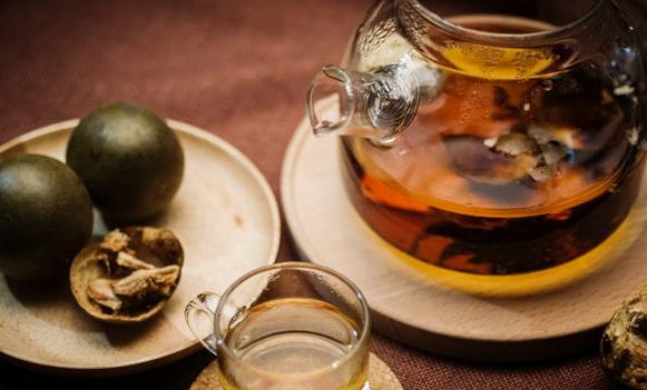 咽喉不适泡点中药茶