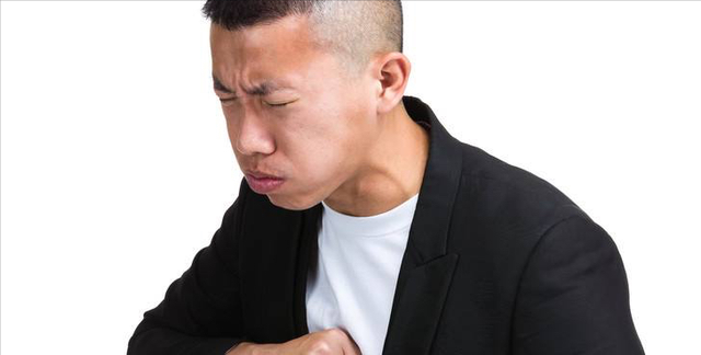 嗓子里一直有痰，咳不出来？一个妙方，把嗓子里的粘痰“挖”干净