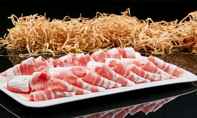 瘦肉精再现！人吃了有6大危害！选羊肉需掌握5字诀，避开瘦肉精