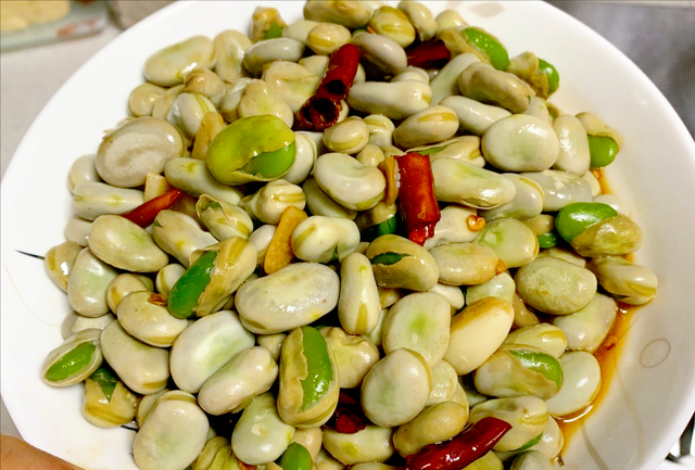 “夏吃豆，胜过肉”，这6种豆各有营养，高钙高钾，天热要懂得吃