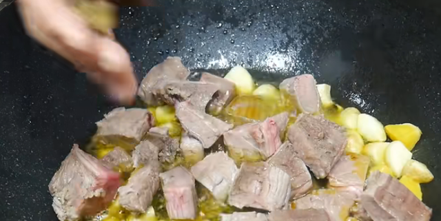 阳康后别大意，牢记：多吃萝卜增强抵抗力，不吃油腻垃圾食品