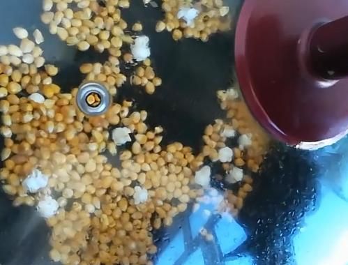 怎么做爆米花,怎么做爆米花在家里图9