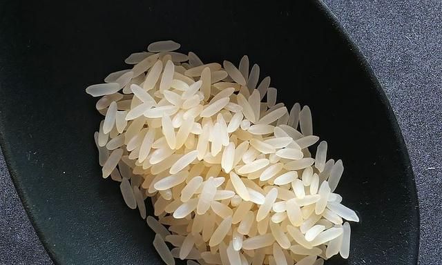 食养之调脾胃湿热的白萝卜粥
