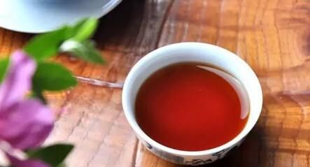 生熟普洱茶的两种既不同的香味也有不同的功效