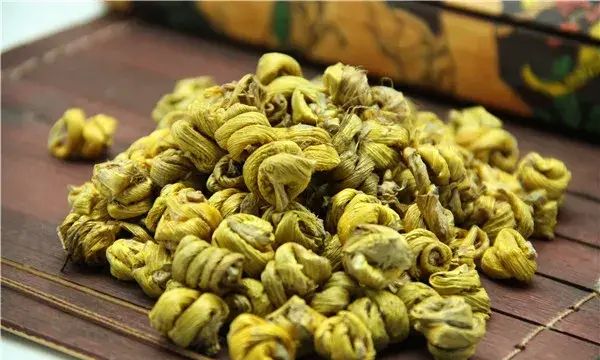 石斛的鉴赏养护｜我国分布的草叶组5种珍稀石斛的辨识区别