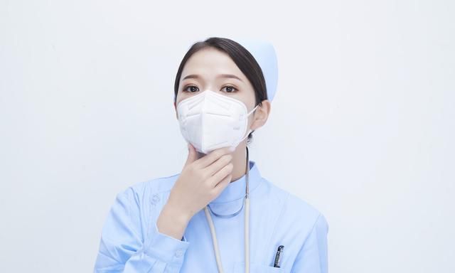 “刀片嗓”怎么办？建议：多吃这3种水果，止咳化痰，杀菌消肿！