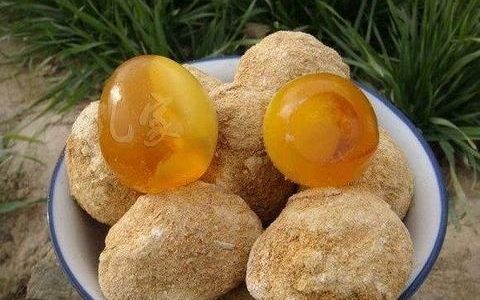 凉拌黄瓜变蛋怎样做好吃(黄瓜和变蛋可以一起凉拌吗)