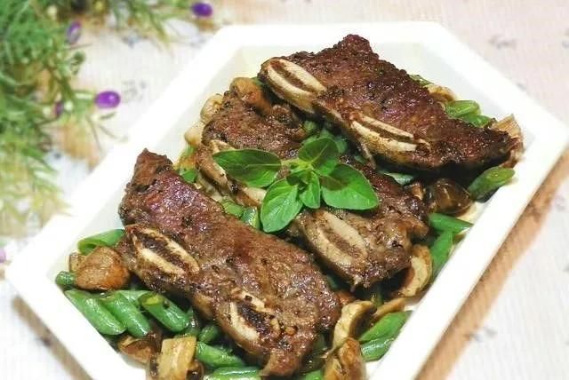 教你自煮8款美味的西餐食谱，不出门也可以在家吃浪漫烛光晚餐