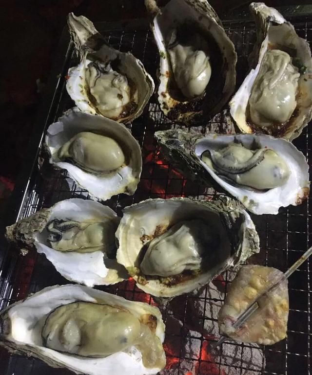 烤生蚝怎么做(烤生蚝怎么做活动吸引顾客)图3