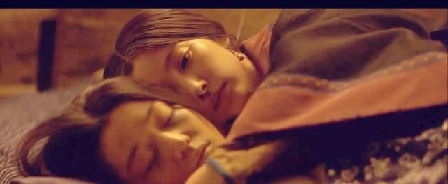 有一种女人间的精纯感情叫“老同”，绝非同性恋—雪花秘扇
