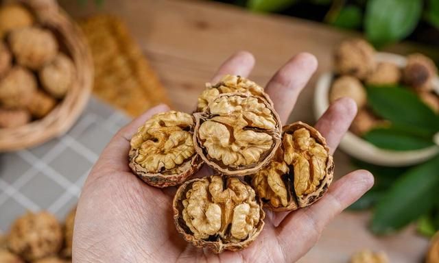 男人睡前吃点“它”，坚持一周，肾脏或壮如小蛮牛