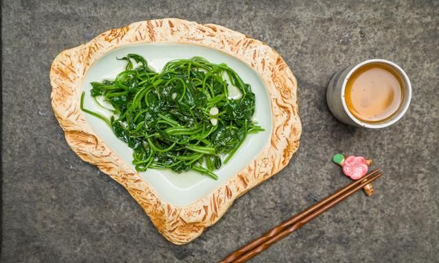 红薯叶怎么炒好吃图6