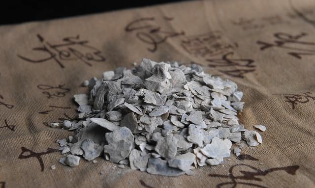 一个补肾精的方子，简单四味中药，大补肾精、延年益寿