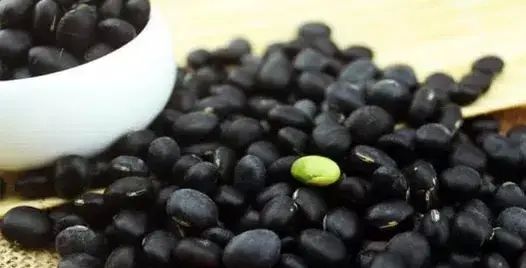 吃黑豆可以补血吗？不能，但能收获四个贴心好处