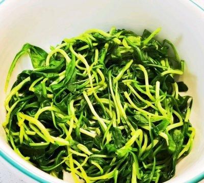 凉拌马兰头 美味又减脂