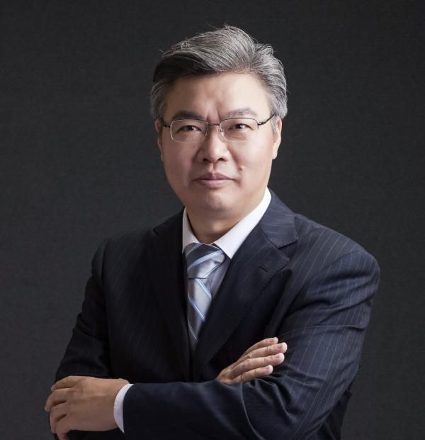 毛发医学中心专家：我头发浓密除了这点，还用了这种梳子，你家也有