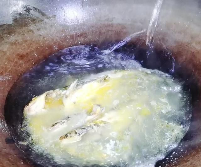 黄骨鱼炖汤怎么做好吃图5