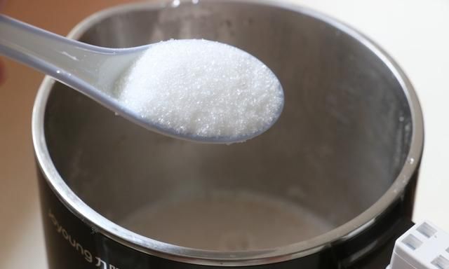 安神补血桂圆红枣豆浆