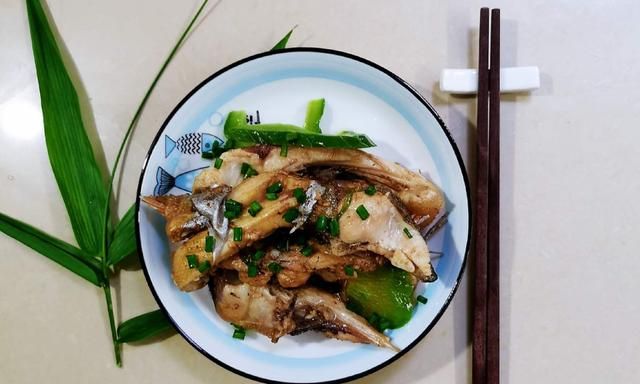苦瓜怎样烧才好吃,苦瓜烧鸭子怎样做好吃图3