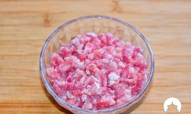 韭苔炒肉丝怎么做好吃,韭苔香菇炒肉丝的做法图4
