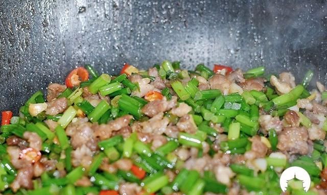 韭苔炒肉丝怎么做好吃,韭苔香菇炒肉丝的做法图10