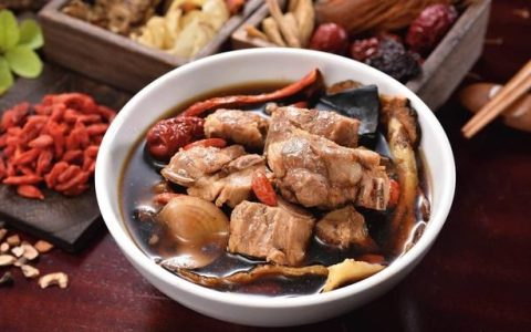 童子鸡怎么烧好吃又简单(童子鸡蒸多长时间好吃)