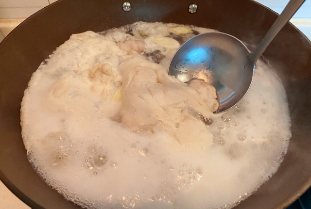 二波感染来袭，提醒中老年：多吃这4样，润肺止咳化痰，健康过年