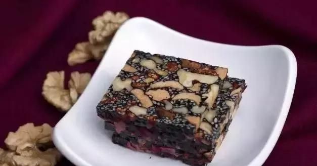 阿胶糕，女性喜吃小甜品，原来这么厉害