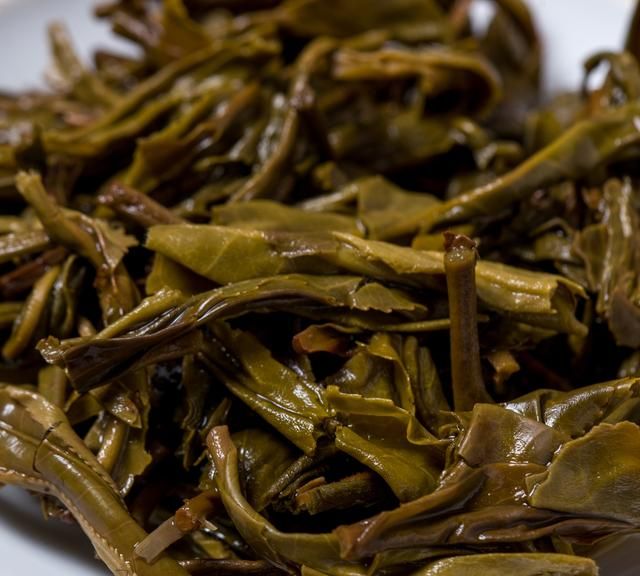 你还在震惊班章茶王的霸道价格吗，才者普洱带您见识茶中霸道