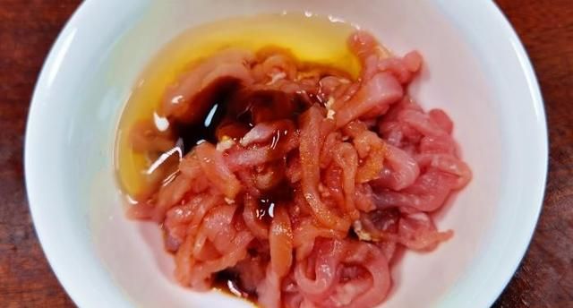 就地过年，年夜饭吃9道吉祥菜，荤素搭配营养高，好看好吃年味足