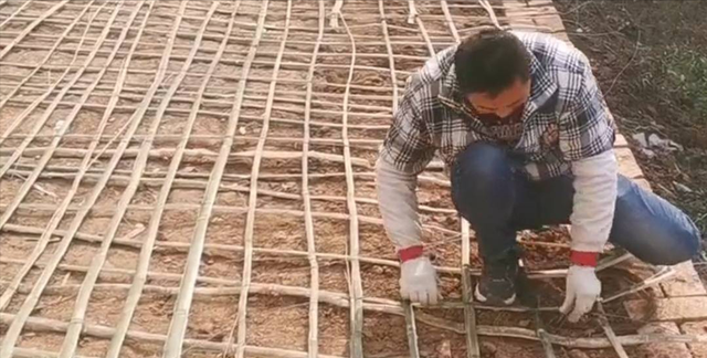 用竹子代替钢筋，浇灌的混凝土到底有没有用？真的能住人吗？